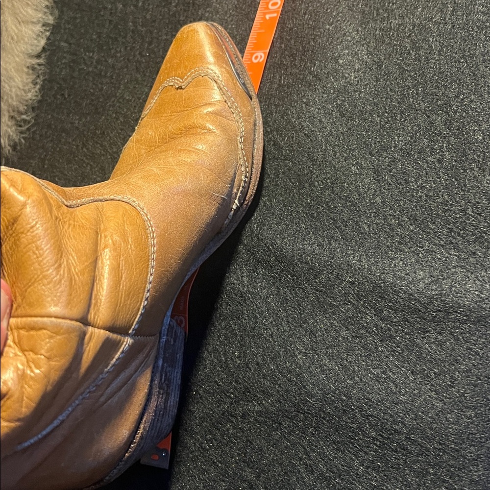 Zodiac Women's Tan Cowboy Boots - Picture 14 of 15